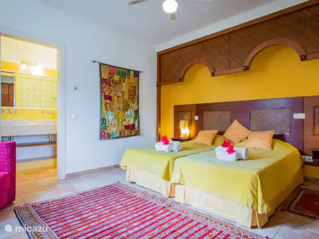 Lluvia púrpura en Portugal, Algarve, Carvoeiro - villa