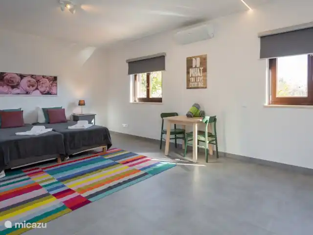 Lluvia púrpura en Portugal, Algarve, Carvoeiro - villa