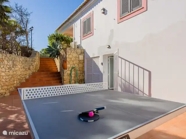 Lluvia púrpura en Portugal, Algarve, Carvoeiro - villa