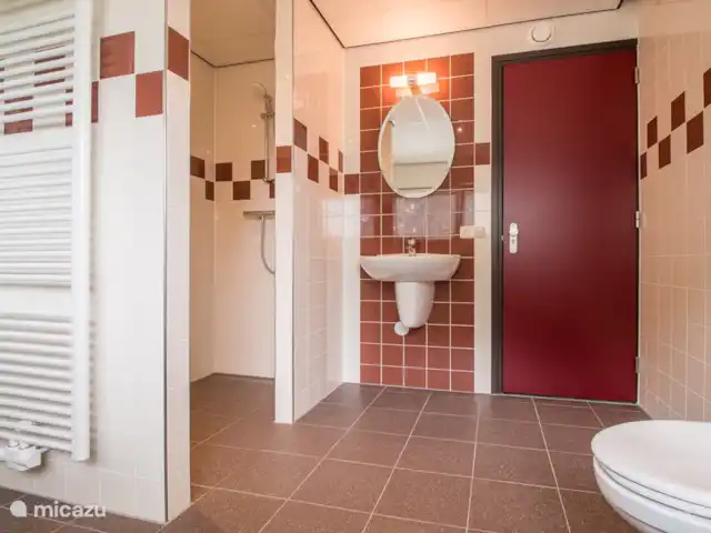 De oude stal | Pays-Bas, Brabant-Septentrional, Schaijk - maison de vacances Salle de bain à l'étage