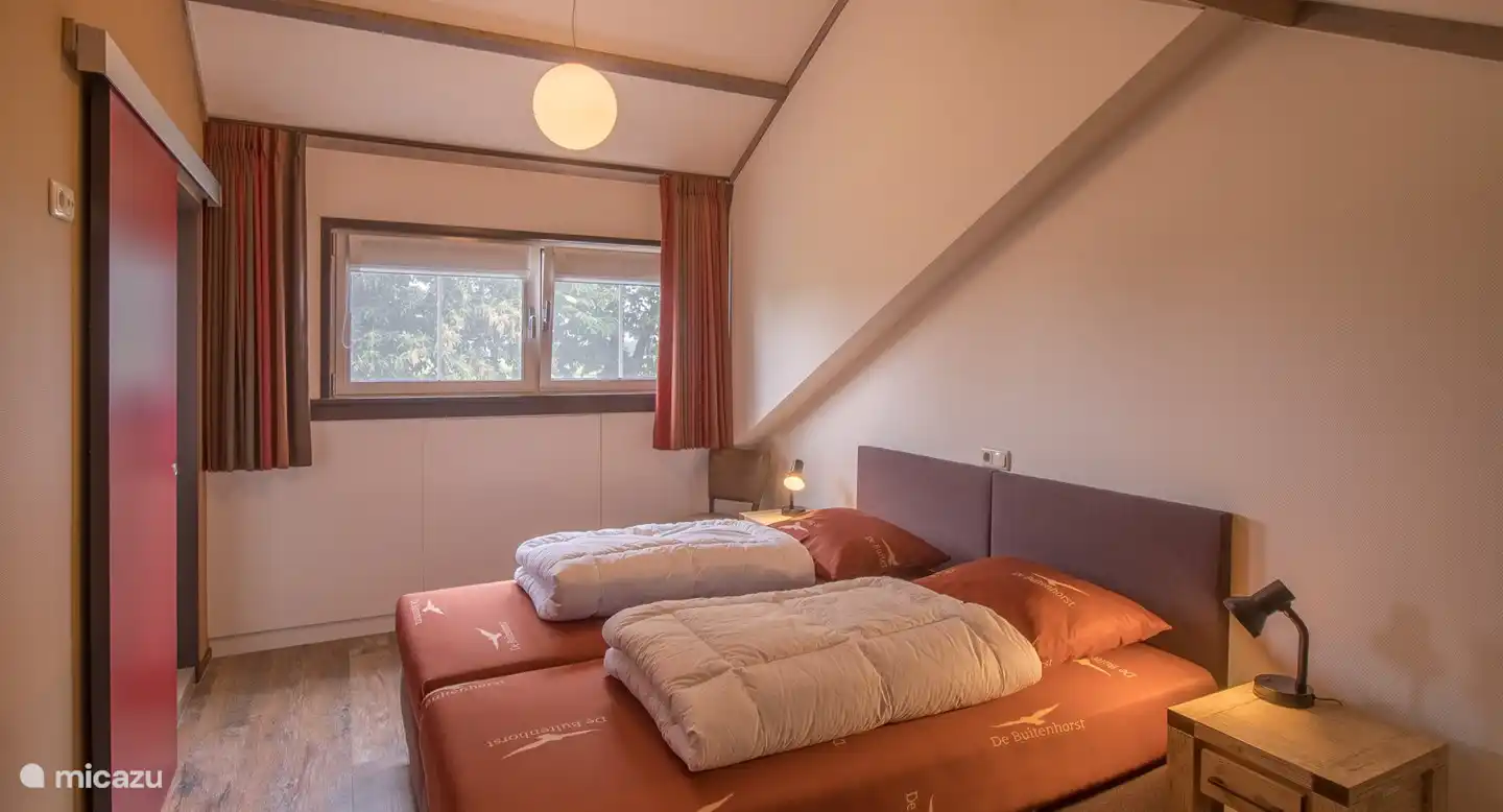 Obergeschoss Schlafzimmer für 2 Personen mit Bad