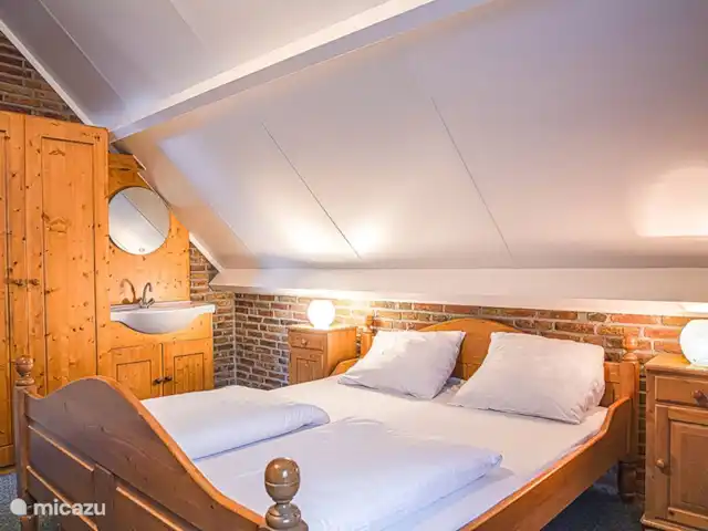 Arcoíris que incluye kota finlandesa en Países Bajos, Overijssel, Losser - casa vacacional Dormitorio