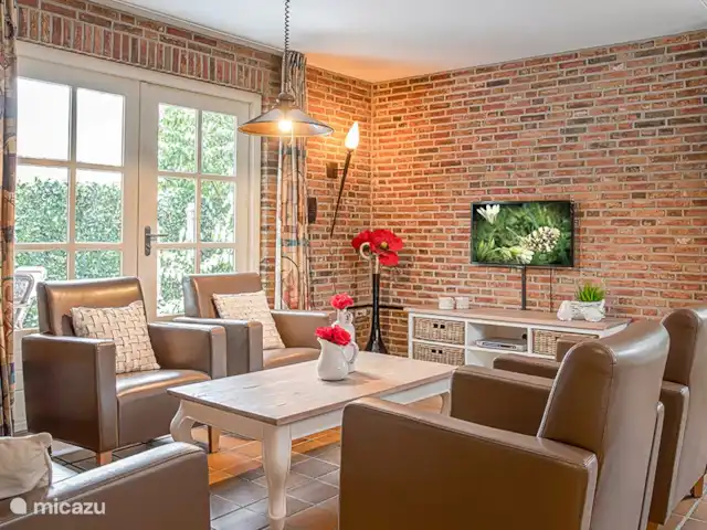 Arcoíris que incluye kota finlandesa en Países Bajos, Overijssel, Losser - casa vacacional sala de estar