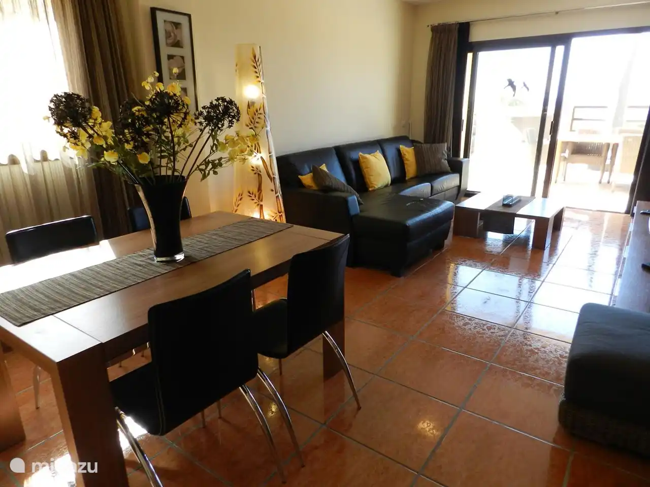 Esszimmer mit gemütlichem Sofa / Schlafsofa für 2 Pers
Wohnung 101