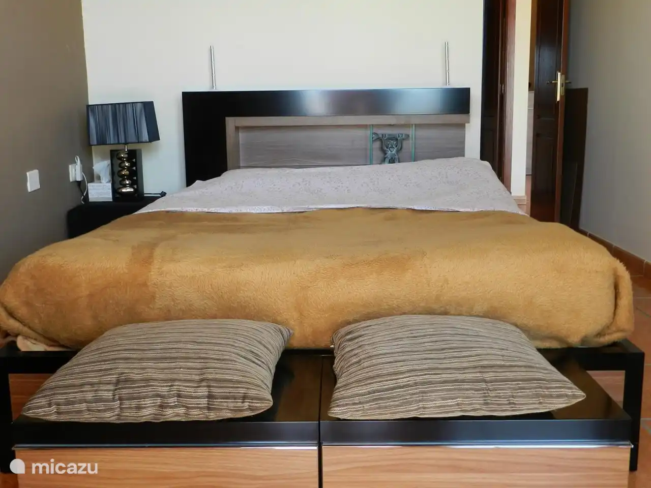 Schlafzimmer mit Doppelbett
Wohnung 101