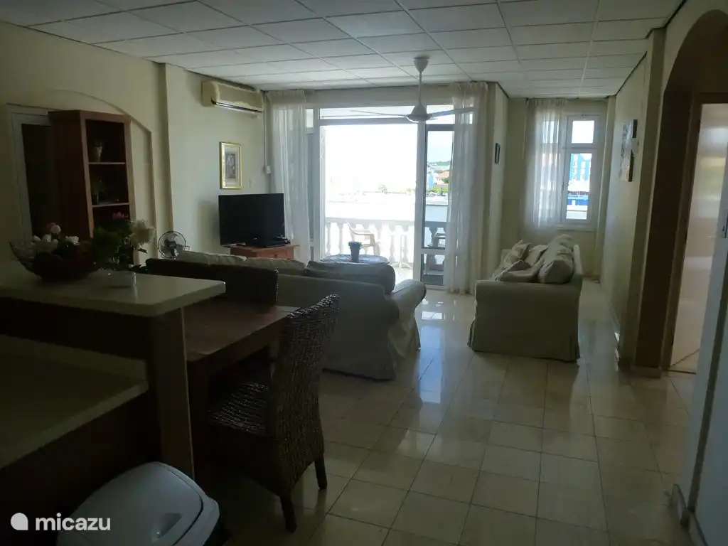 kamer met balkon appartement 2