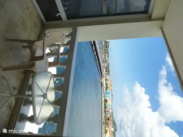 Location de Vacances Curaçao, Curaçao-Centre, Willemstad, appartement - Appartement Pontjesbrug Curaçao balcon appartement 2