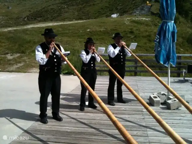 Haute-Nendaz ist ein traditionelles Dorf, in dem im Sommer und Winter, die Alphornbläser zu hören oder zu sehen IJN.