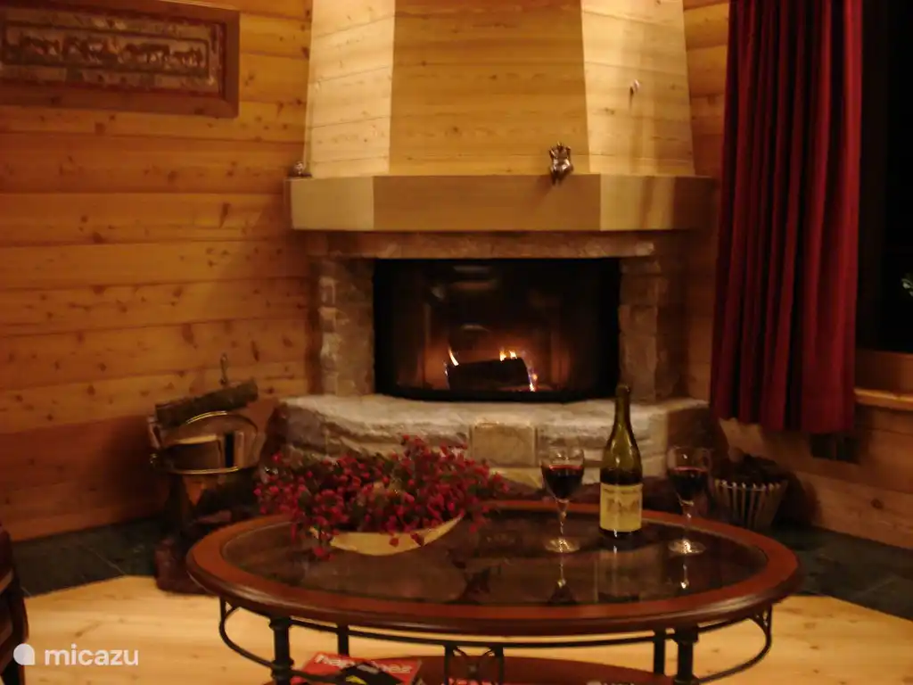 Der Kamin kann jeden Tag brennen.