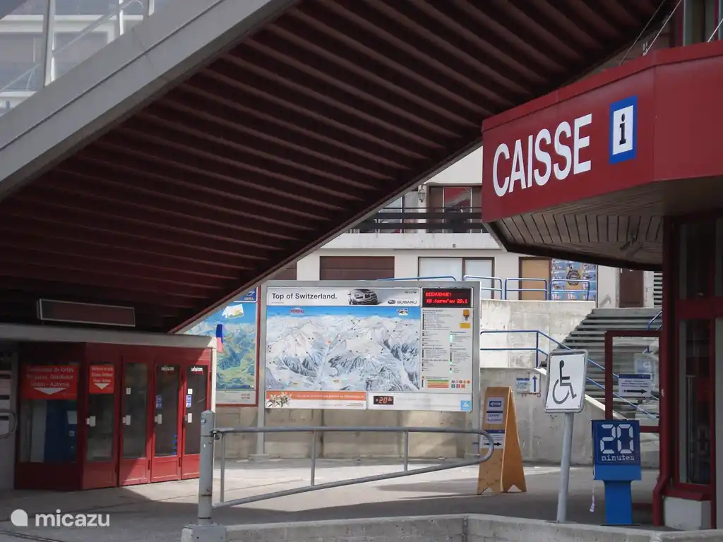 Das Skigebiet von Haute Nendaz ist Teil der Les Quatre Vallées Bereich, ein Skigebiet mit über 450 km, in Verbindung mit Siviez, Veysonnaz und Verbier. Es gibt Wanderwege für jeden das richtige.