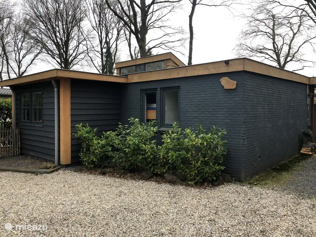 Vor dem Bungalow stehen ausreichend Privatparkplätze zur Verfügung.