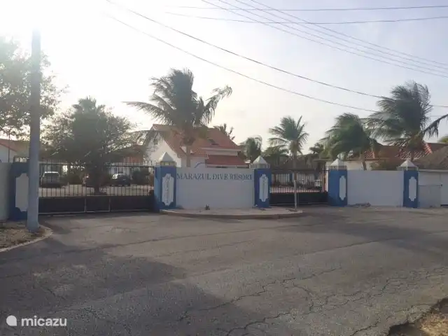 L'entrée de la station