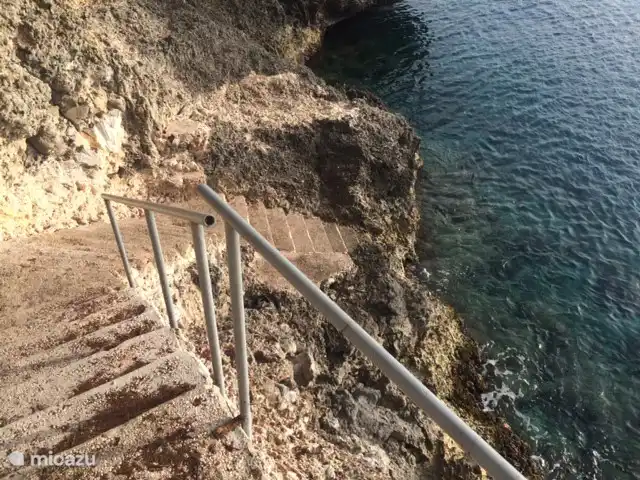 Le deuxième escalier vers la mer