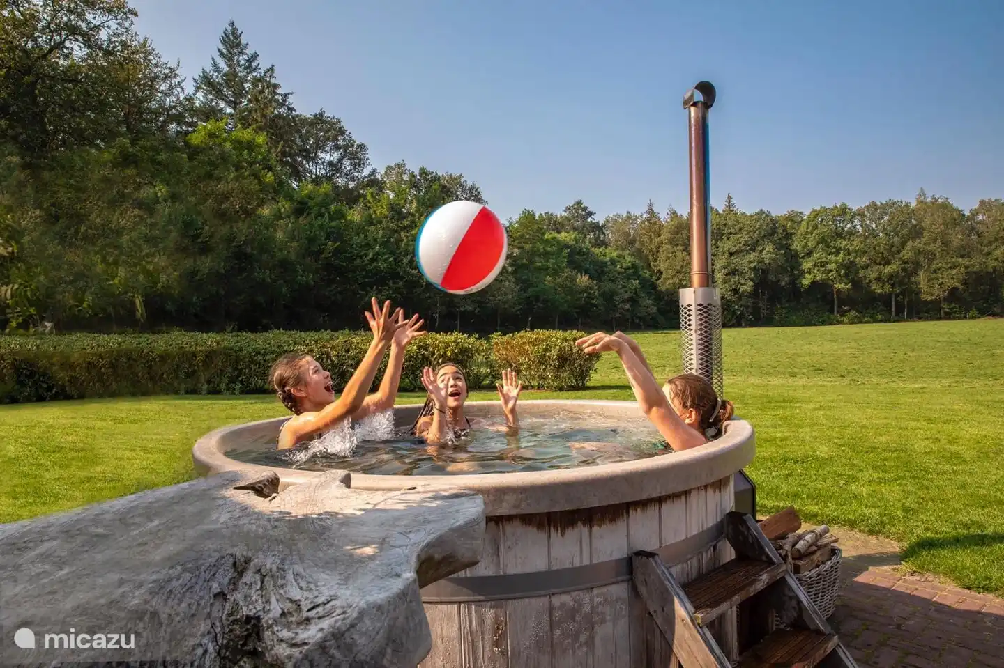 Eigener Whirlpool im Garten