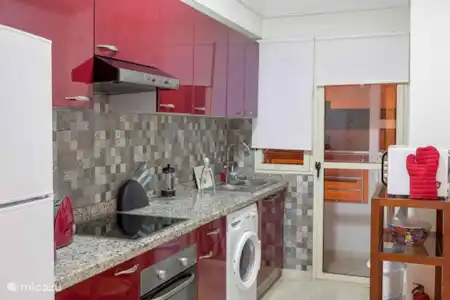 Vakantiehuis Marokko, Atlantische Kust, Casablanca appartement Luxe appartement, Europese kwaliteit kitchen