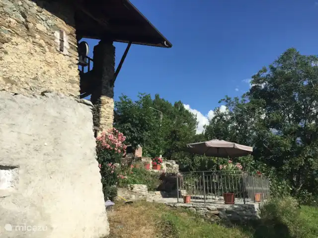 casa de susa en Italia, Piamonte, Susa - casa rural / cabaña La parte trasera de la casa