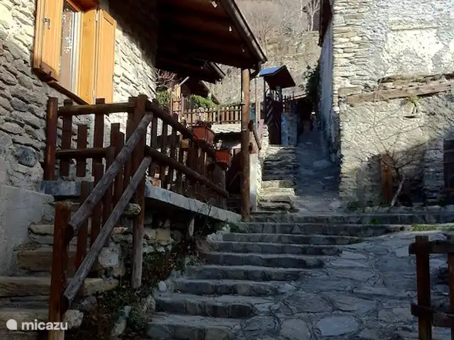 casa de susa en Italia, Piamonte, Susa - casa rural / cabaña Borgata