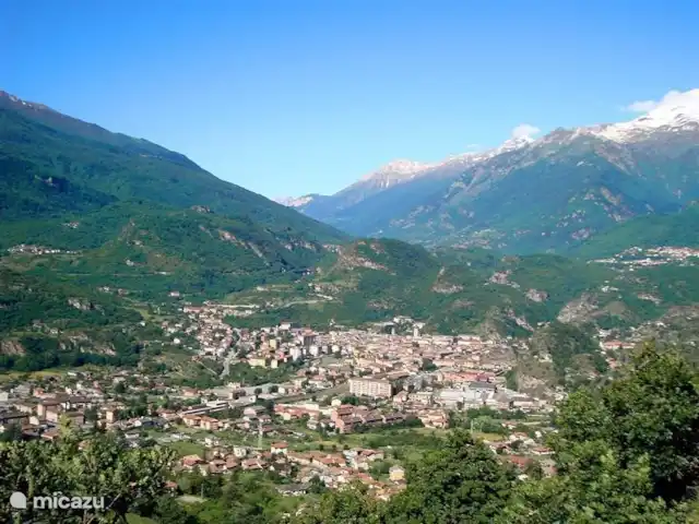 casa de susa en Italia, Piamonte, Susa - casa rural / cabaña Vista desde la casa sobre el Susadal al oeste