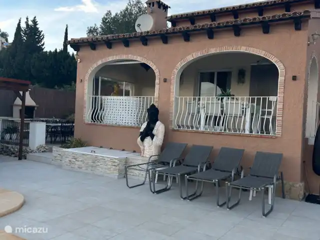 Villa Costa Blanca huren in Spanje, Costa Blanca, Pedreguer - villa Het heerlijke grote zonnige terras bij het zwembad