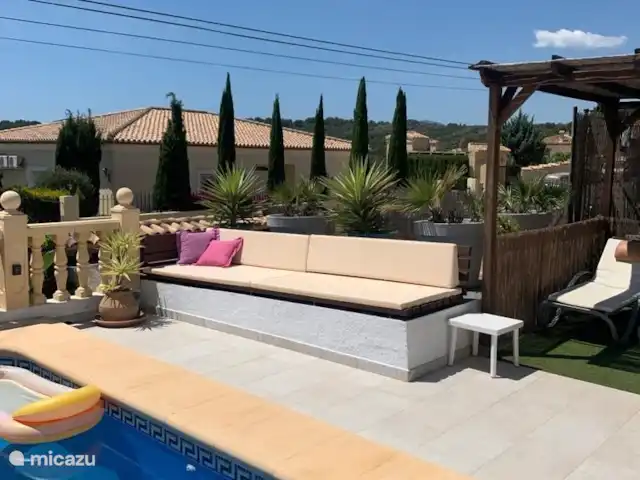 Villa Costa Blanca huren in Spanje, Costa Blanca, Pedreguer - villa heerlijke lounge bank aan het zwembad