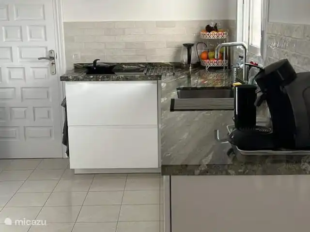 Villa Costa Blanca huren in Spanje, Costa Blanca, Pedreguer - villa de keuken afgelopen jaar splinternieuw met vaatwasser kookplaat oven en magnetron ijskast met grote vriezer