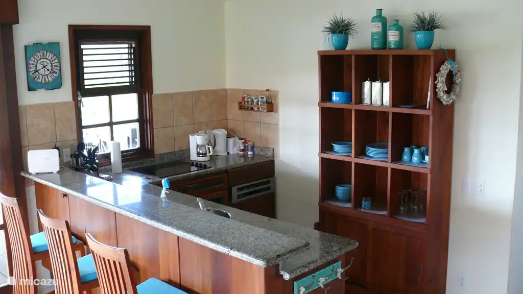 La cuisine est entièrement équipée.