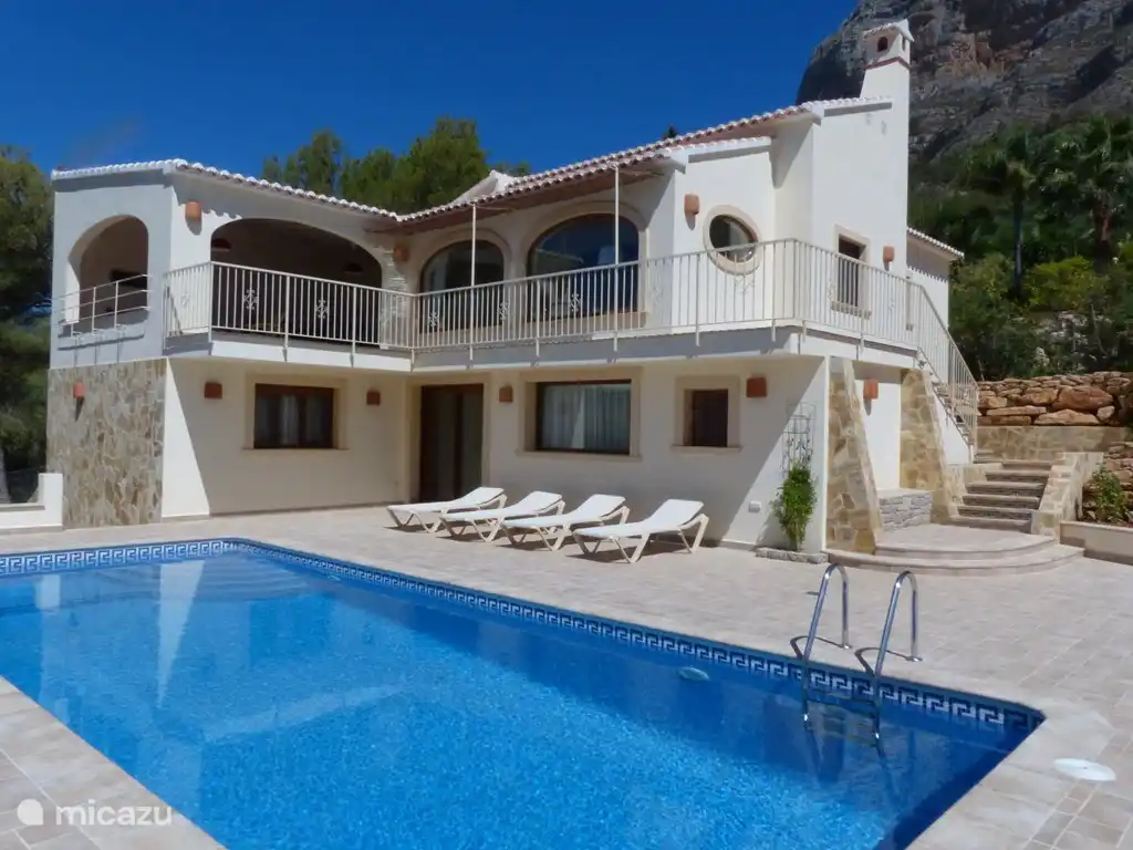 Vakantiehuis in javea, costa blanca, spanje huren? micazu.nl Ingerichte kamers lila