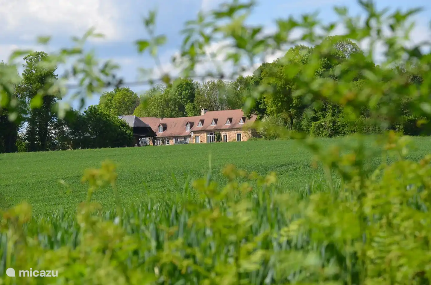 Das Haus vom Wanderweg zum Auvezere gesehen