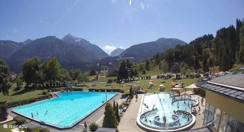 Aquarena, piscine avec bien-être.