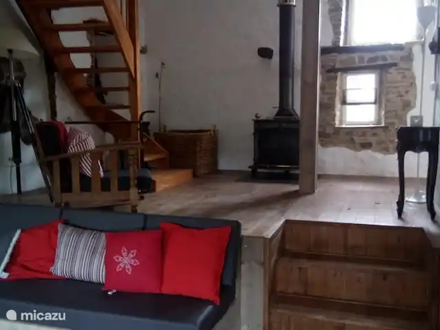 Gîte Rouge, Menil Vin, Normandie | France, Orne, Ménil-Vin - maison de vacances Salon avec poêle à bois.