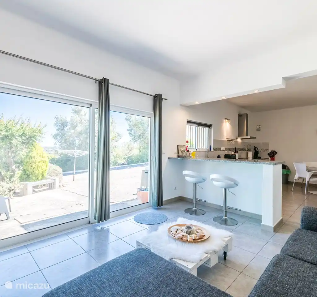 A Garagem Lagoa - met privé zwembad