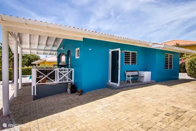 'Villa Kas di Dos' with private pool