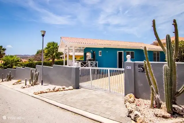 'Villa Kas di Dos' with private pool