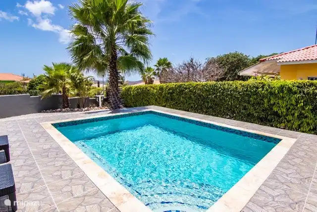 . 'Villa Kas di Dos' with private pool