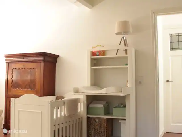Villa forestière 'De Veenhof' | Pays-Bas, Overijssel, Holten - maison de vacances Egalement tout équipé pour votre bébé ou petit bout de chou : lit bébé, baignoire, chaise haute, table à langer avec matelas à langer, barrière d'escalier et siège vélo enfant (jusqu'à 15 KG) et balançoire bébé !