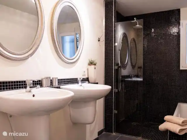 villa lirado en Francia, Aude, Ginestas - villa