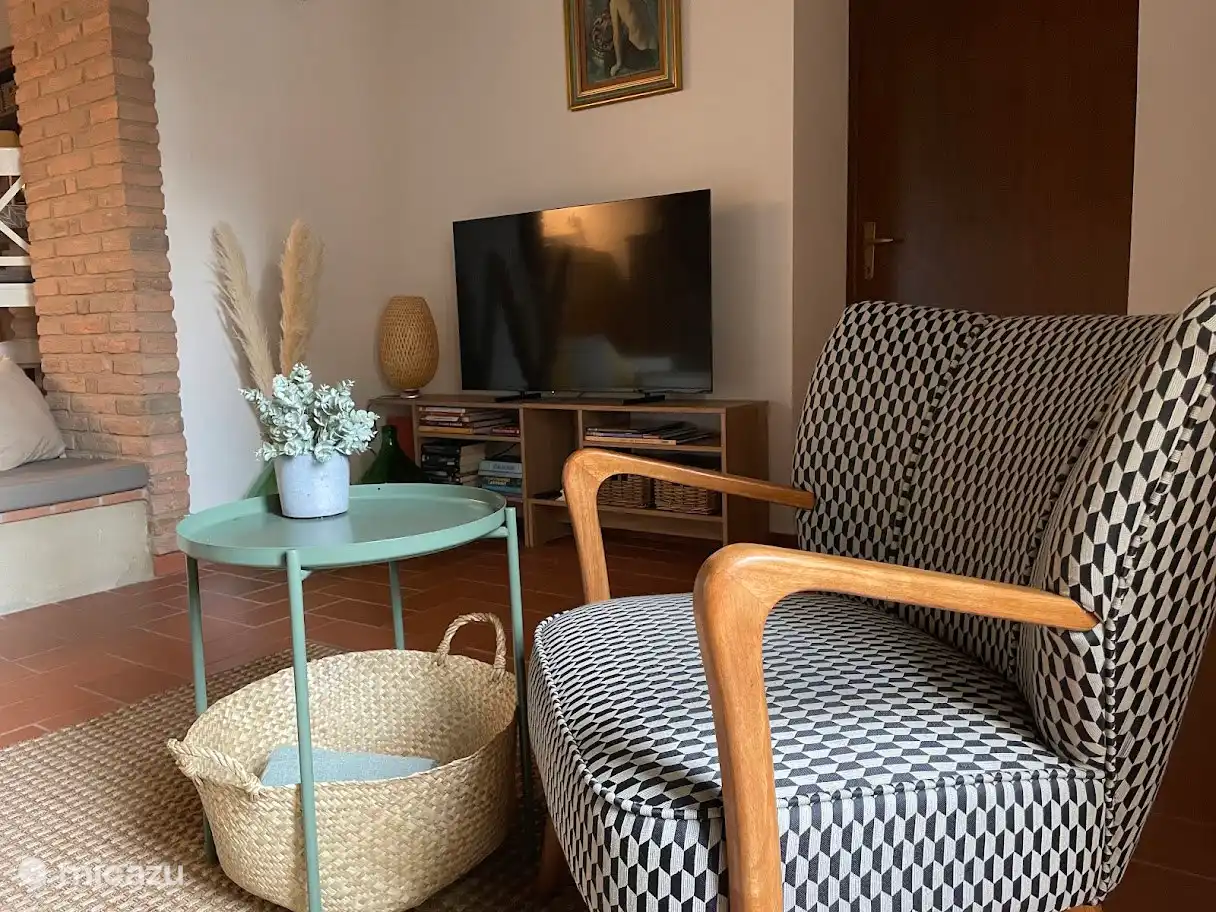 Wohnzimmer mit Smart Google TV