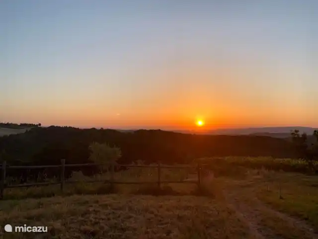 Location de Vacances Italie, Toscane, Garetto, maison de vacances - Casa Sogno Italiano Vous trouverez également une belle vue au bout de la rue