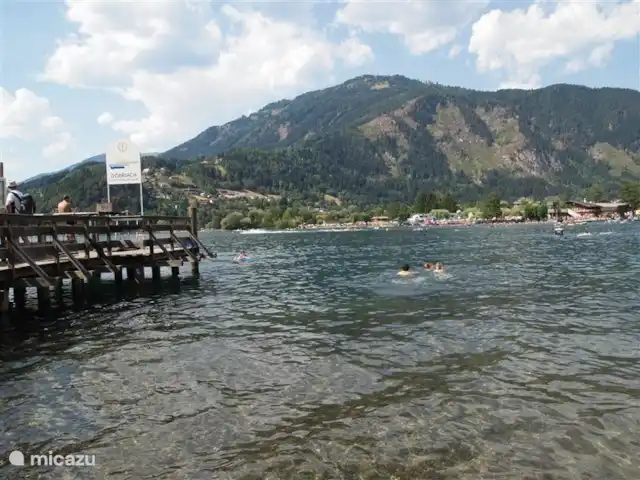 Alpentraum, apartamento Almhof en Austria, Carintia, Kaning (Radenthein) - apartamento Disfrute de un baño con una hermosa vista en las cálidas aguas de Milstattersee.