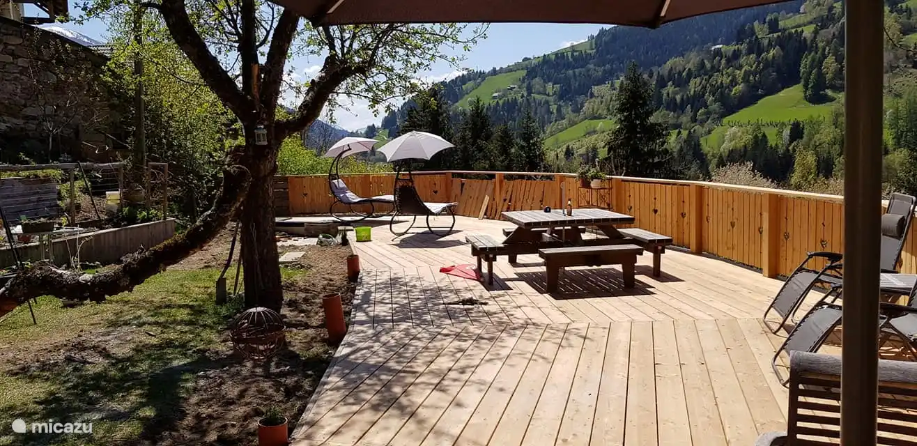 150m2 nieuw zonneterras.