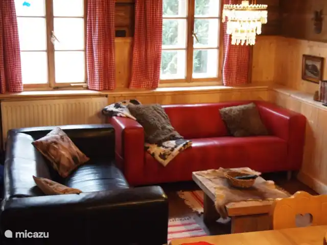 Alpentraum, appartement Berghof | Autriche, Carinthie, Kaning (Radenthein) - appartement Le salon avec TV, lecteur DVD.