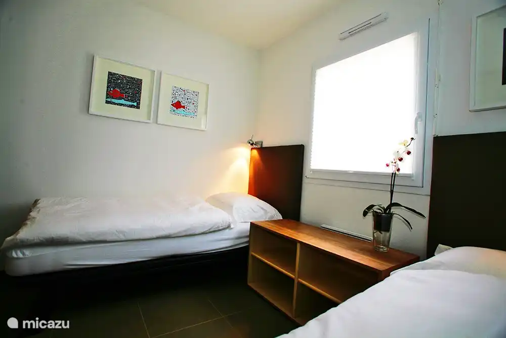 Eén van de andere ruime slaapkamers.