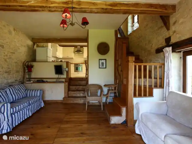 Laurence | France, Dordogne, Saint-Martial-de-Nabirat - maison de vacances le salon