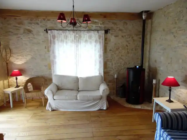 Laurence | France, Dordogne, Saint-Martial-de-Nabirat - maison de vacances le salon