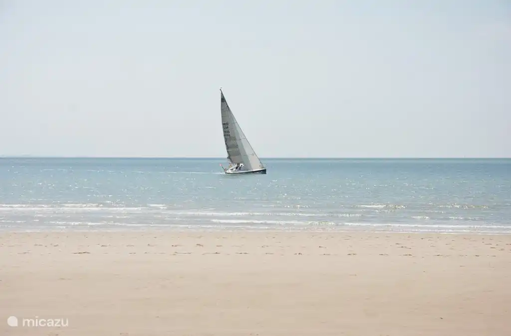Strand (4 km entfernt)