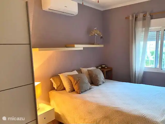Maison Bilbao | Espagne, Costa Blanca, La Marina - maison de vacances chambre 2
ventilateur et climatisation (froid/chaud)