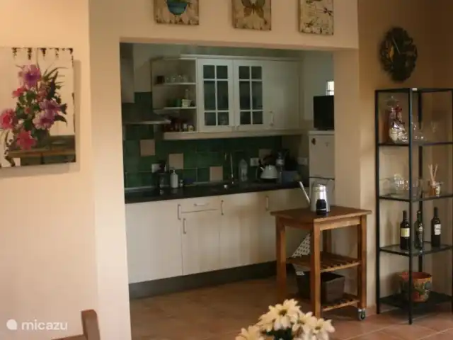Villa Bonita Vista | Espagne, Costa Blanca, Hondón de las Nieves - villa Une cuisine bien équipée avec une plaque à induction, une machine Nespresso et un four combiné micro-ondes. Une machine à café filtre, une bouilloire et un grille-pain sont également disponibles.