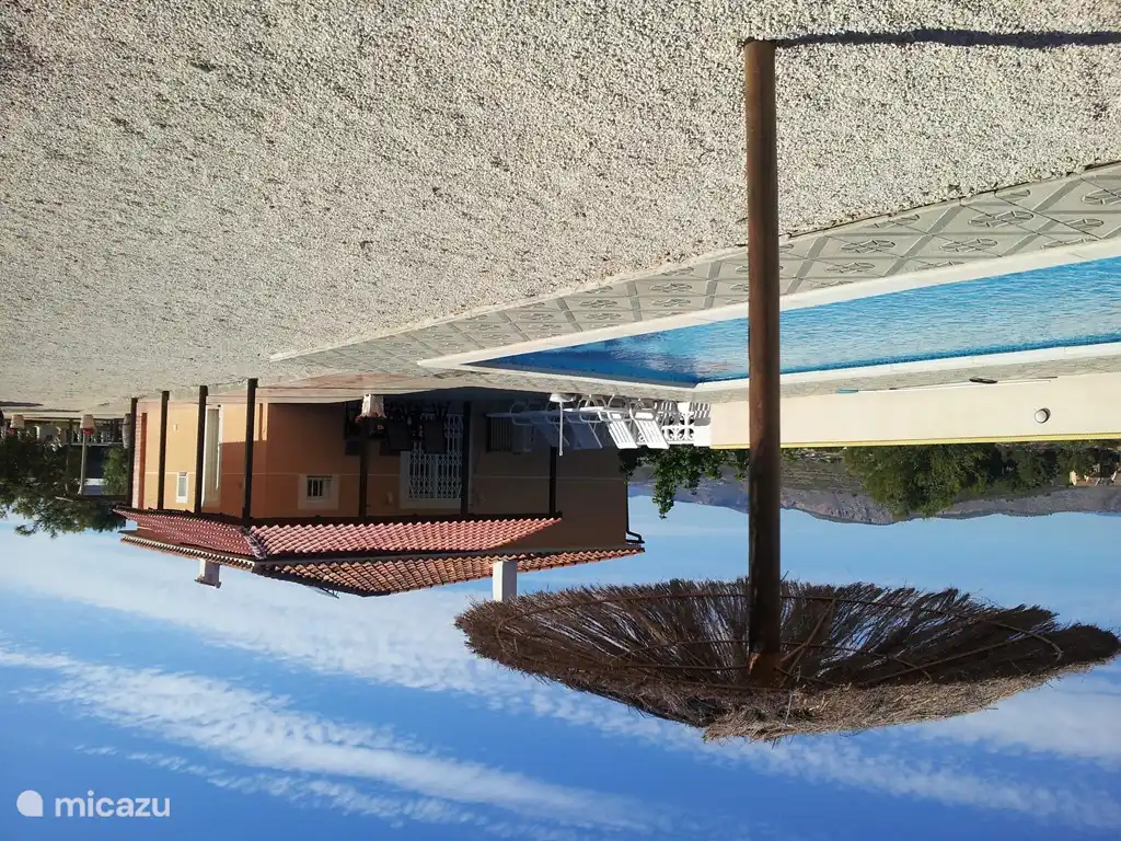 Zones ombragées permanentes à la villa