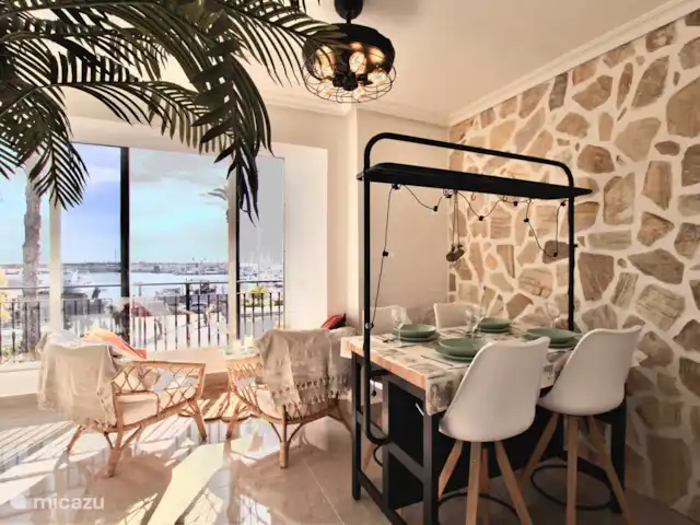 Palmeras Puerto et Plage Torrevieja | Espagne, Costa Blanca, Torrevieja - appartement table à manger