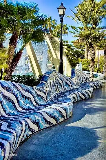 A la vuelta de la esquina